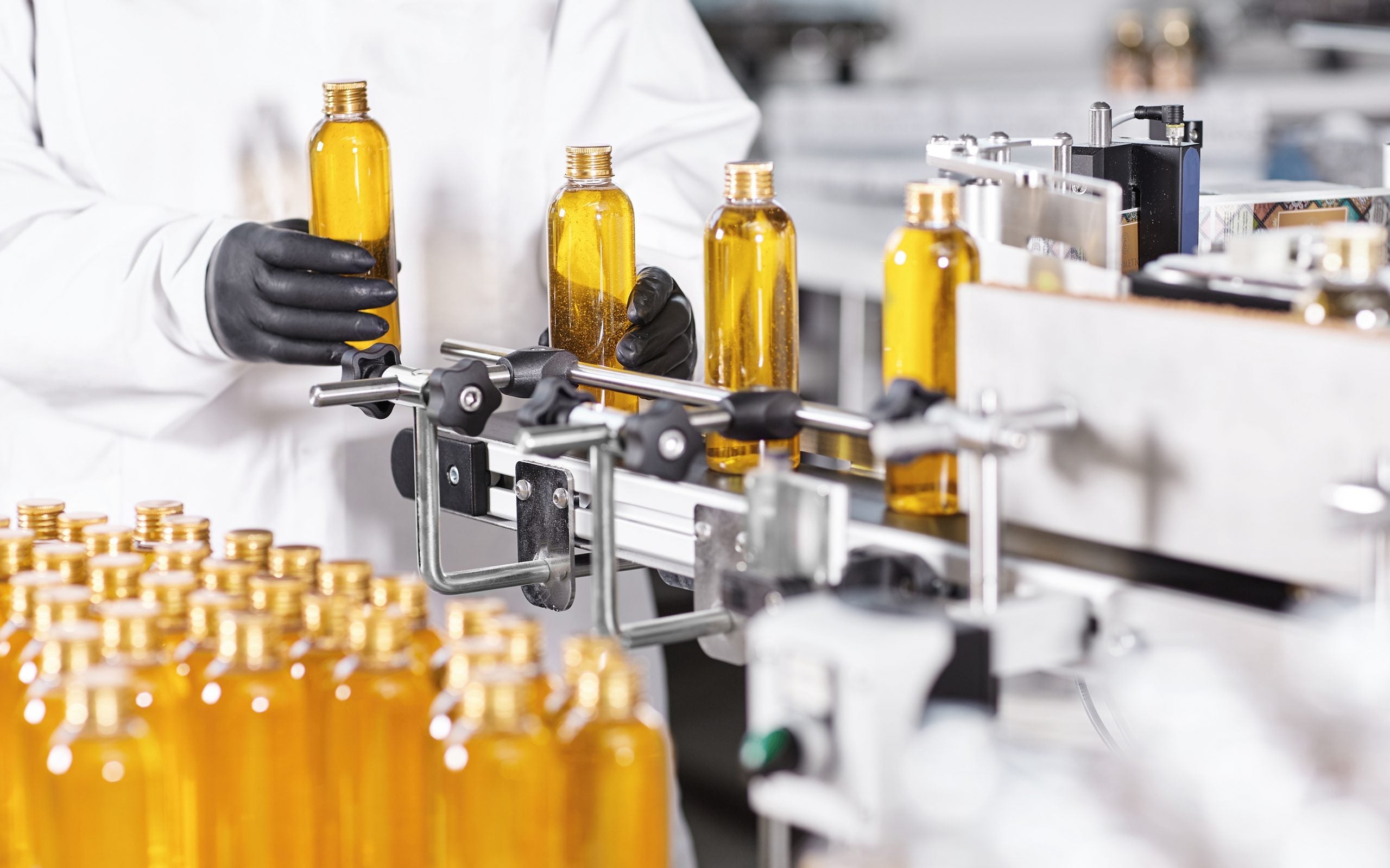 Private Label vs White Label Manufacturing: Which Is Best?