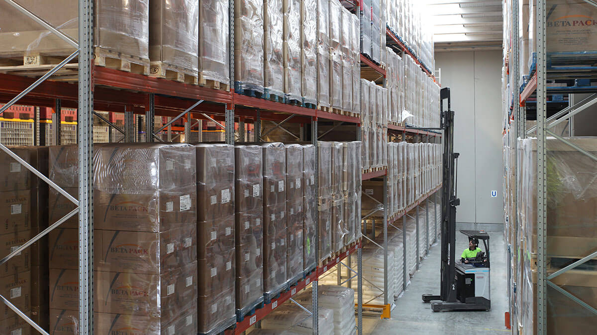 Private Label Minimum Order Quantities: How to Launch Your Brand Without Overcomplicating Inventory